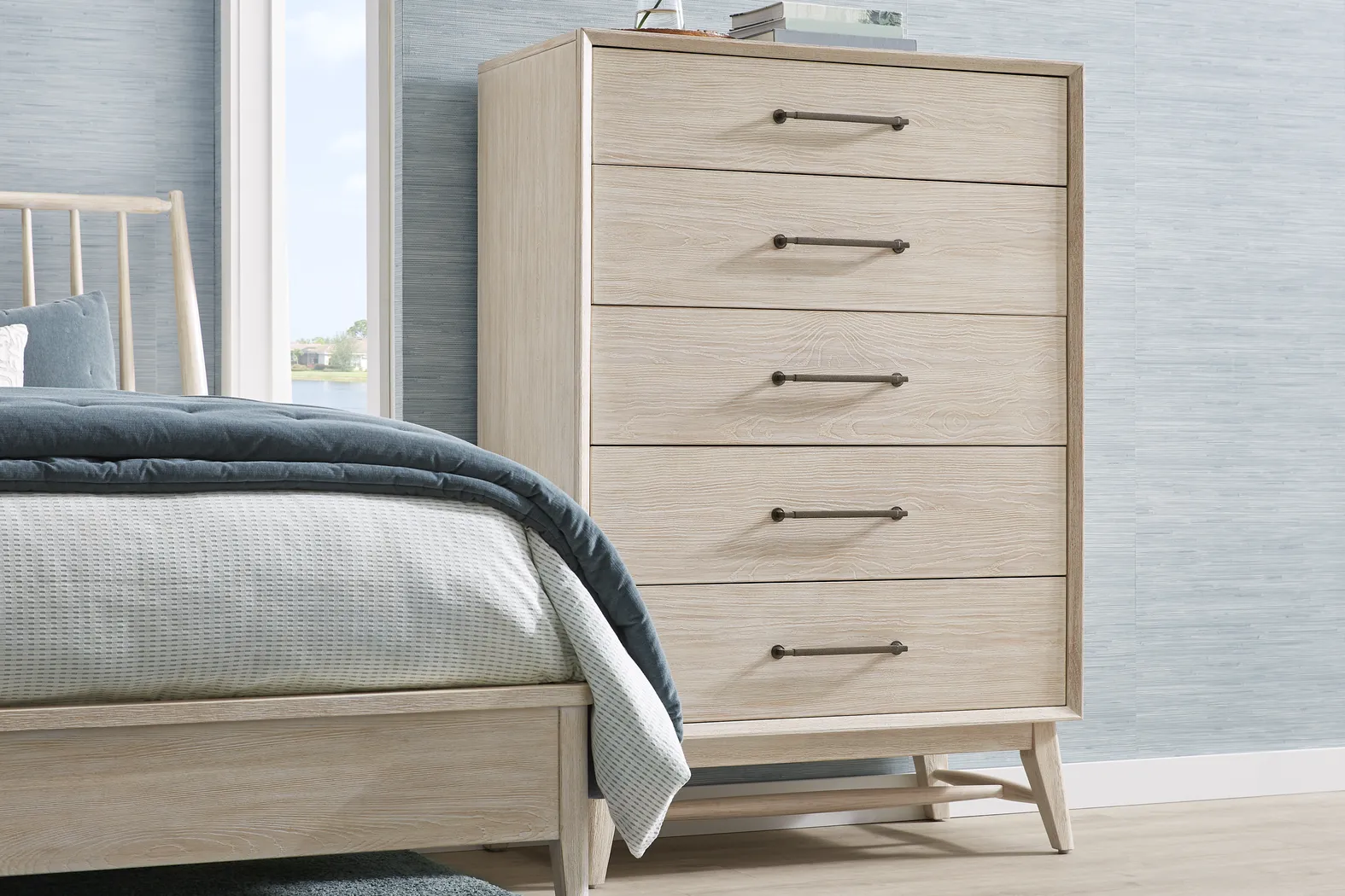 Sterling Grove White Chest - Thumbnail - Image 2