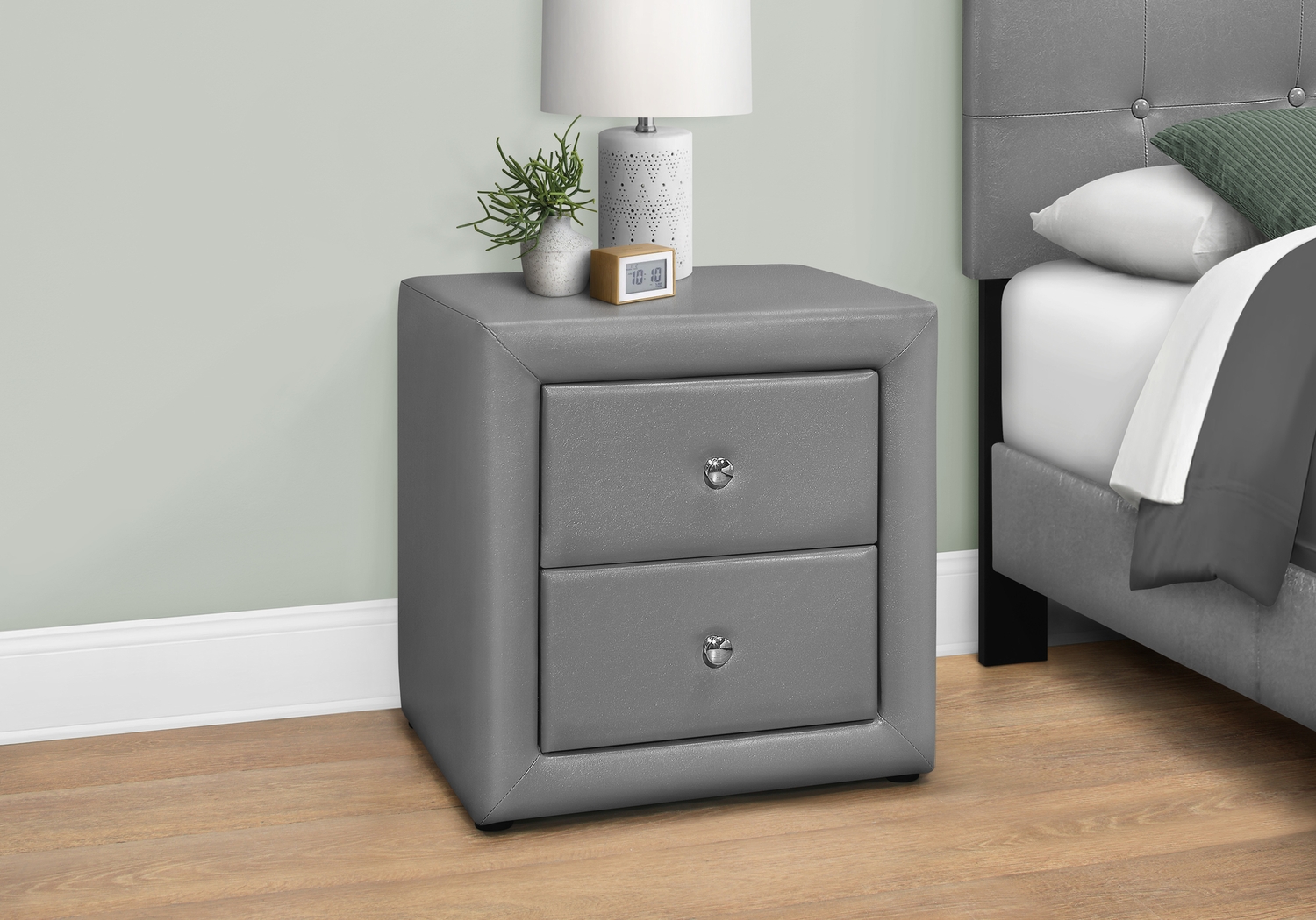 Stomner Gray Nightstand - Thumbnail - Image 3
