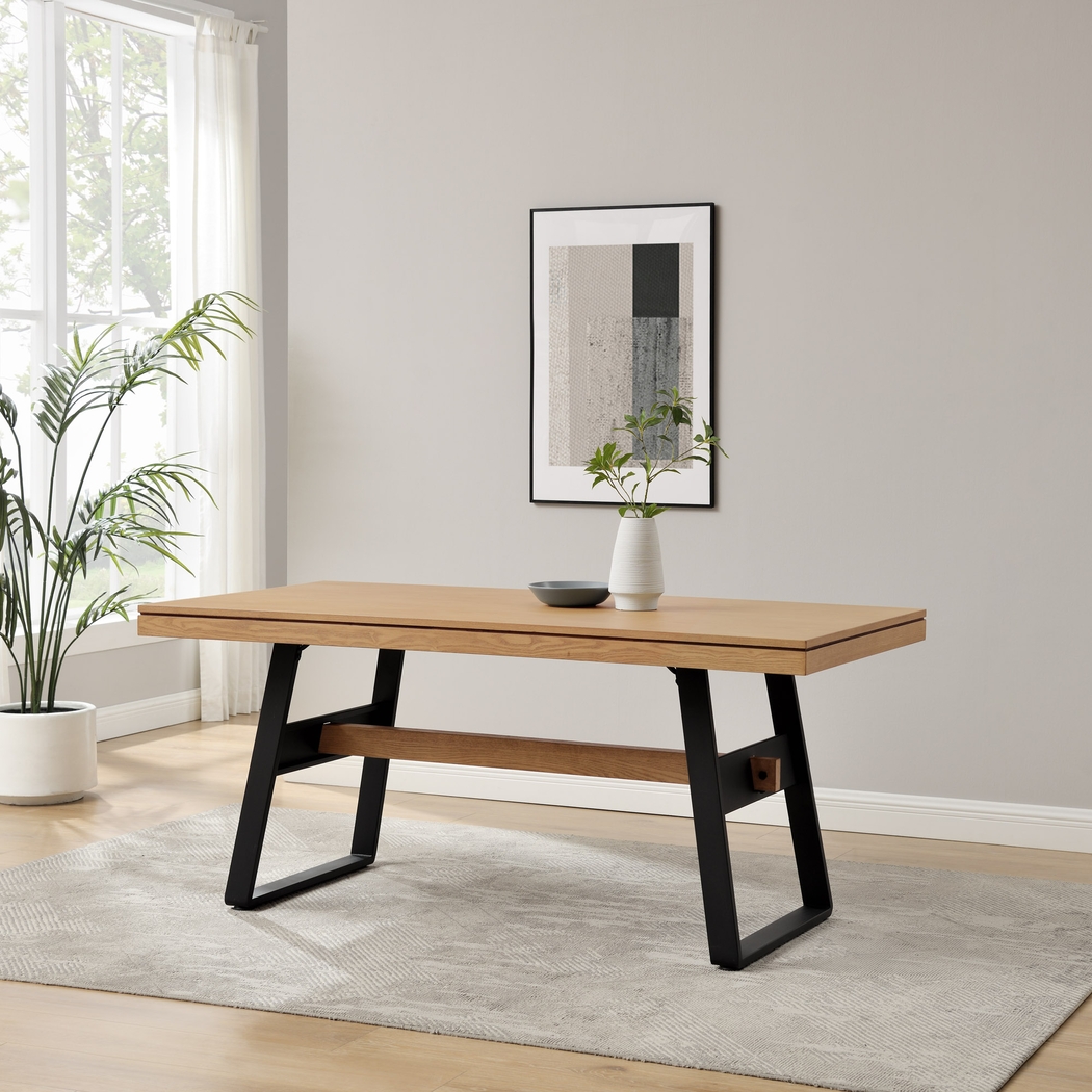 Stormdenn Light Oak Dining Table - Thumbnail - Image 3