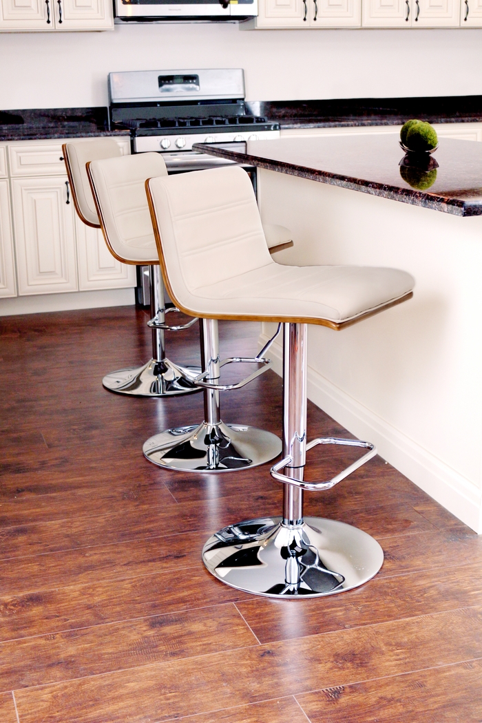 Sturfield Cream Adjustable Barstool, Set of 2 - Thumbnail - Image 3
