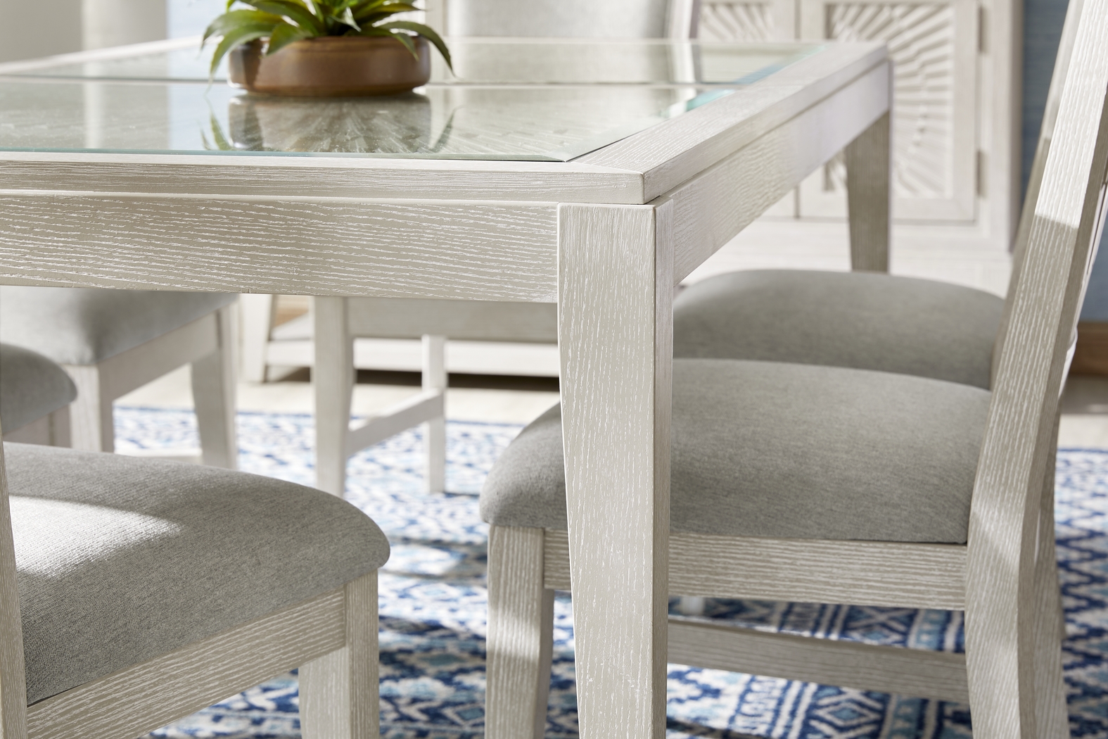 Sunside Way Sand 5 Pc Round Dining Room - Thumbnail - Image 9