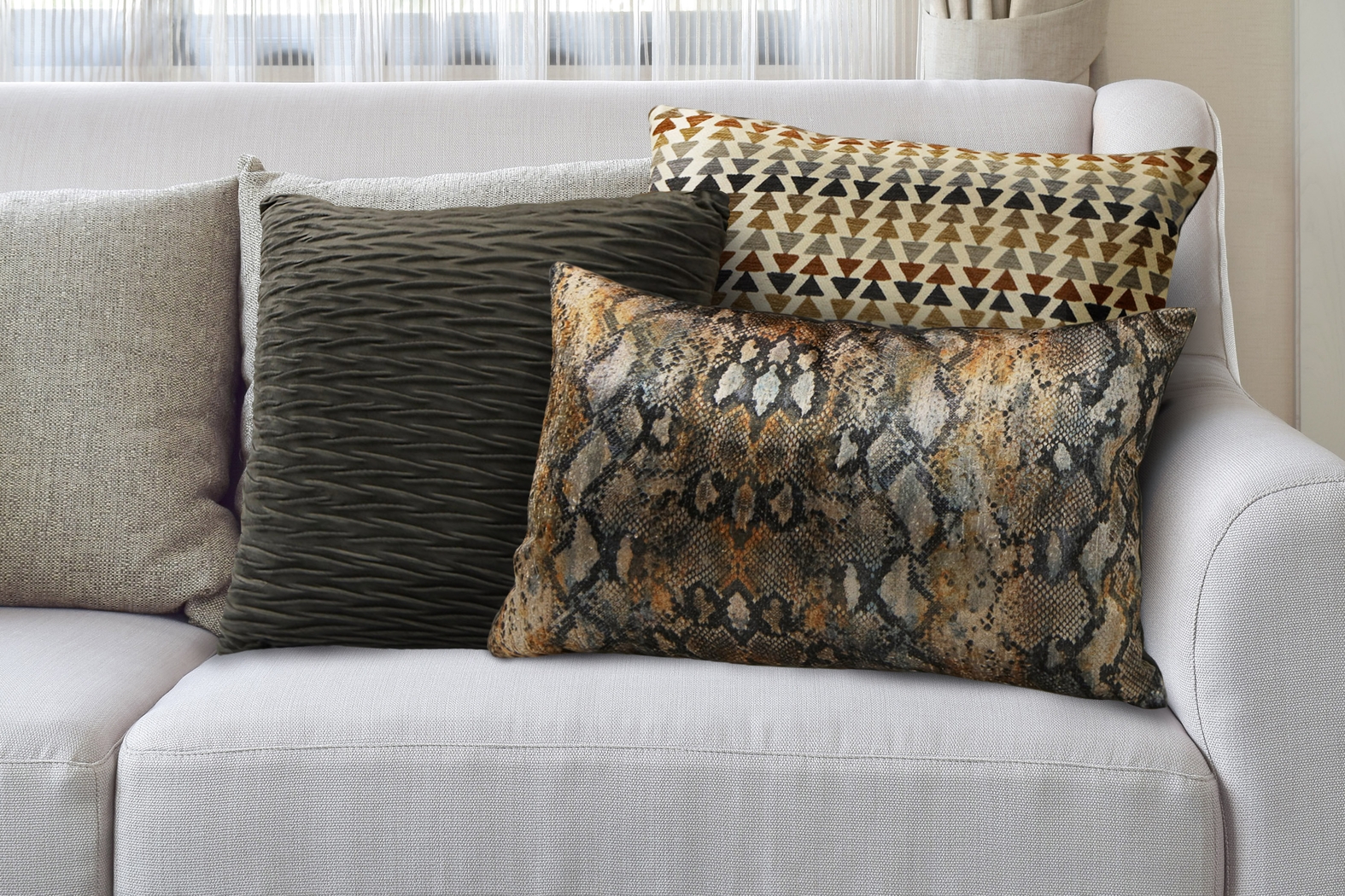 Surhyne Multi 3 Pc Throw Pillow Set - Thumbnail - Image 2