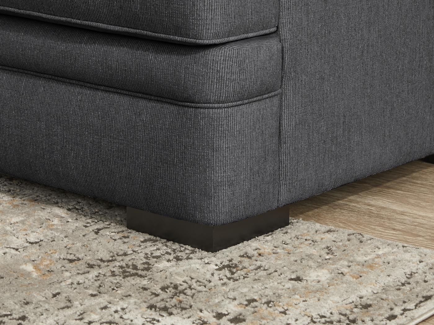 Surrey Hills Black Loveseat - Thumbnail - Image 3