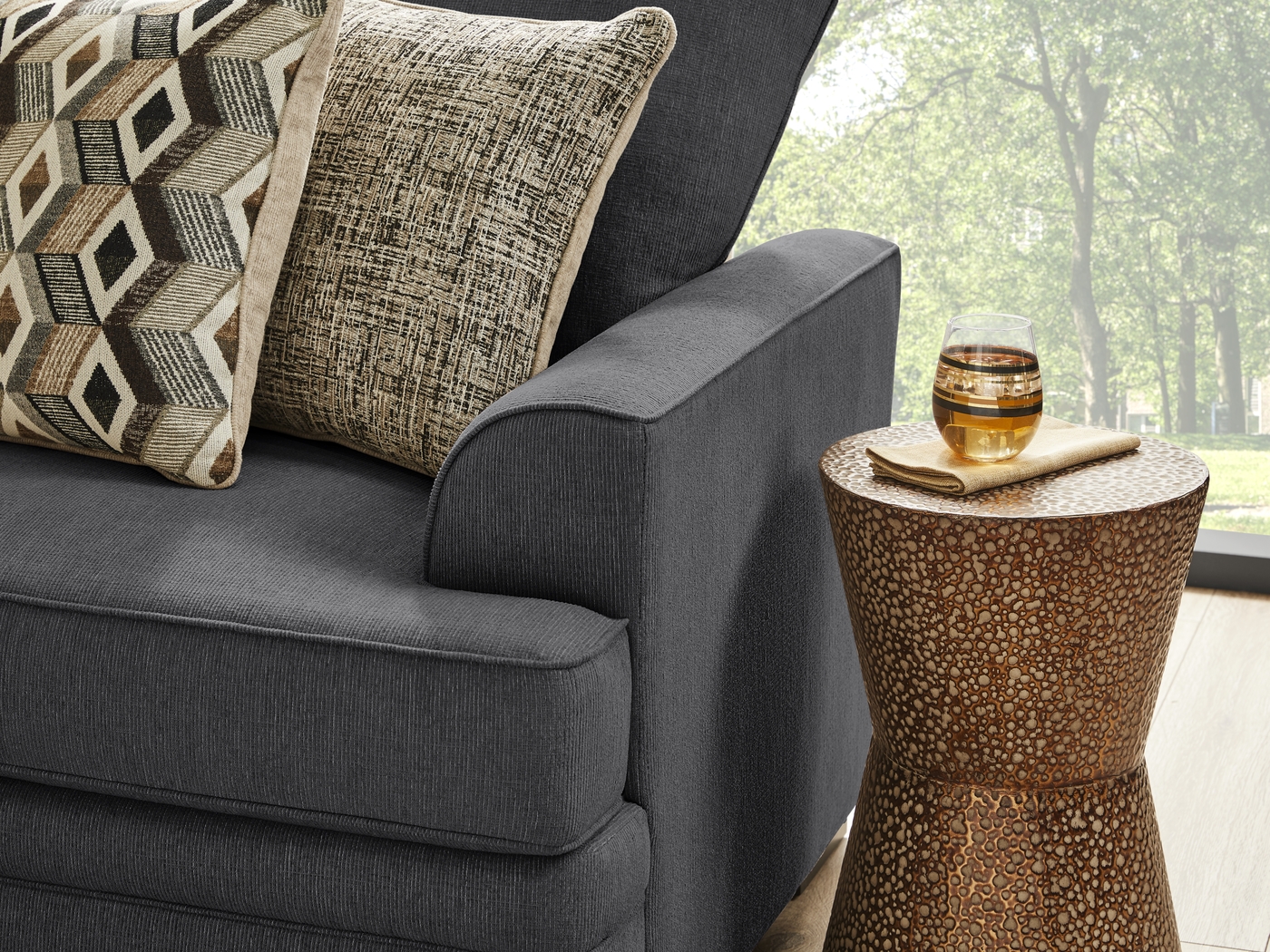 Surrey Hills Black Sofa - Thumbnail - Image 4