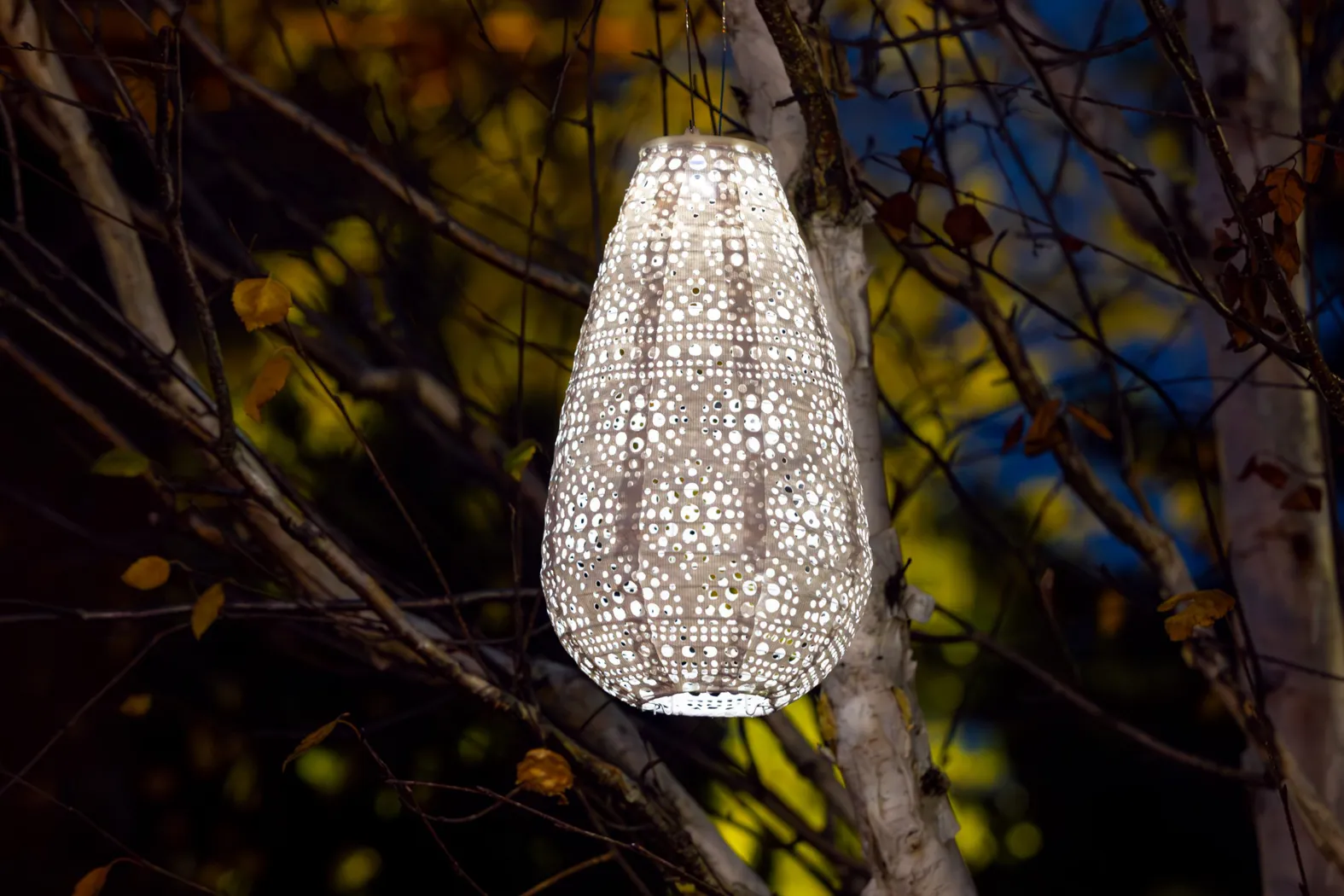 Sury White Outdoor Solar Lantern - Thumbnail - Image 5