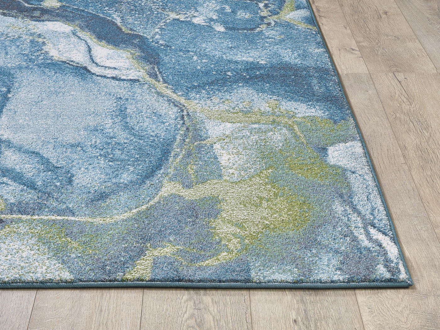 Sutnia Blue 5'3 x 7'7 Rug - Thumbnail - Image 3