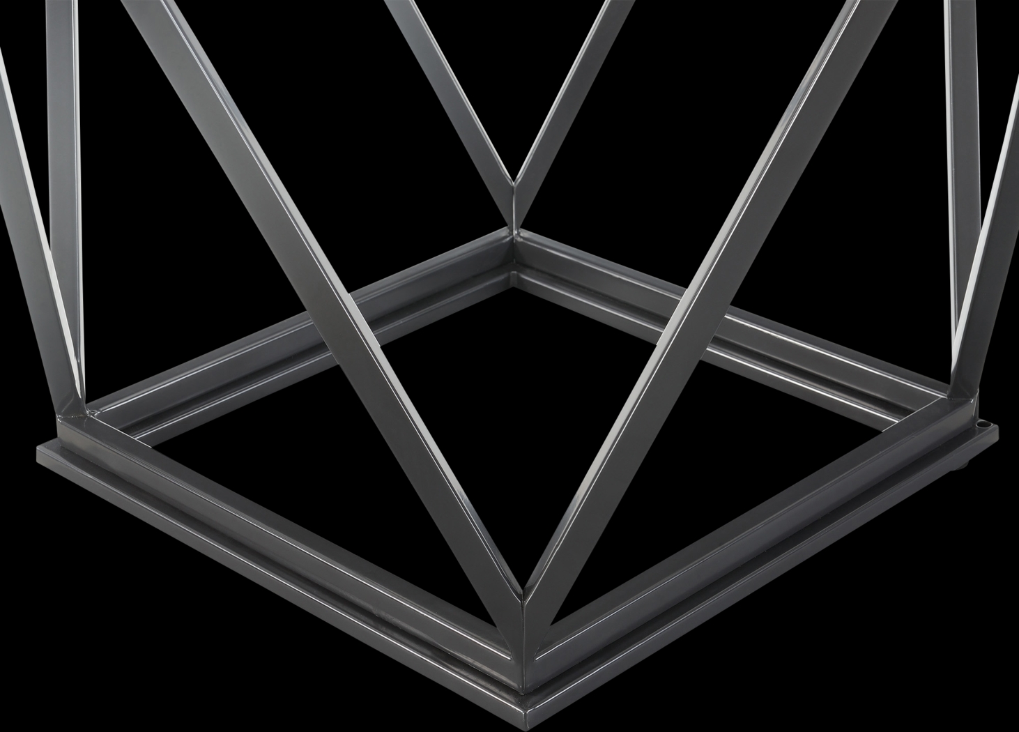 Sweetbriar Black End Table - Thumbnail - Image 6