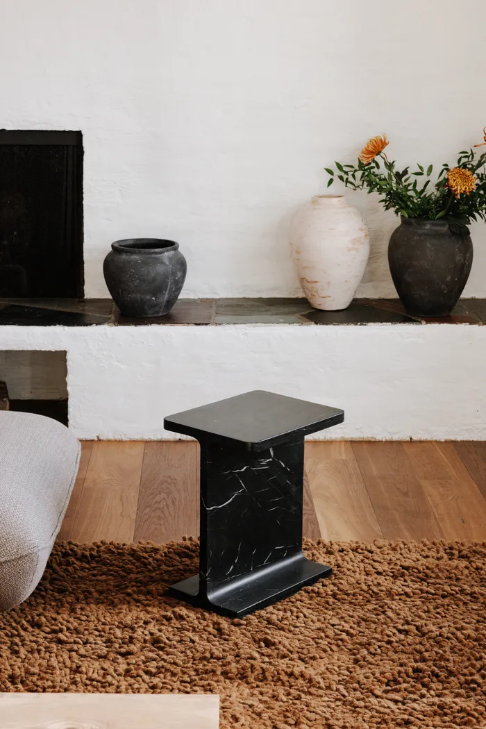 Taniaa Black End Table - Thumbnail - Image 2