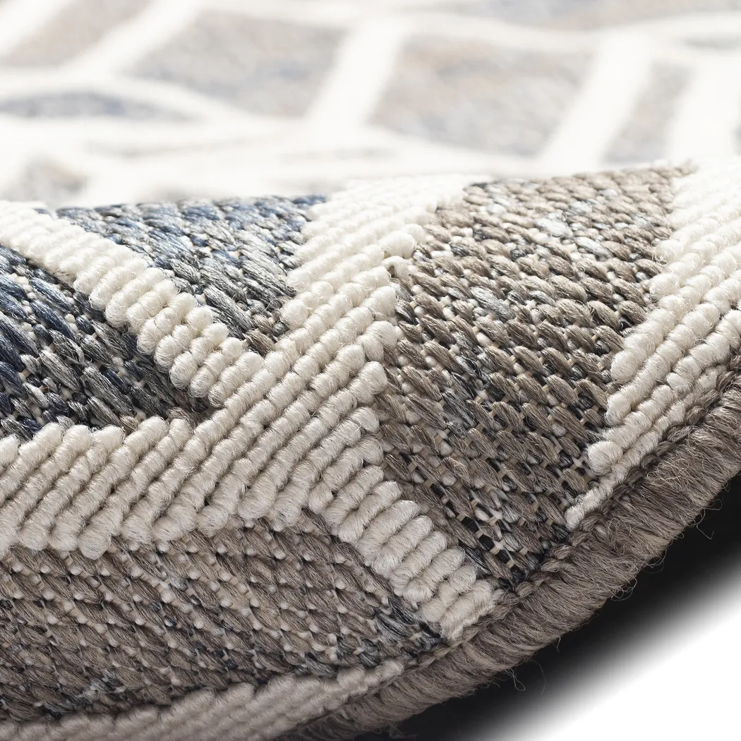 Taunney Multi 6'6 x 9'4 Indoor/Outdoor Rug - Thumbnail - Image 9