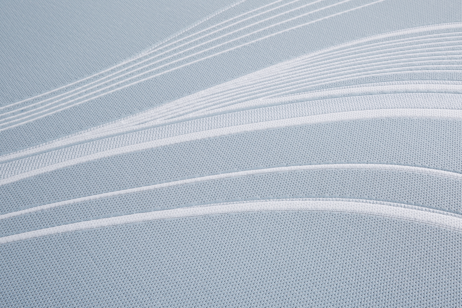 Tempur-Pedic LuxeAdapt Firm Queen Mattress - Thumbnail - Image 3