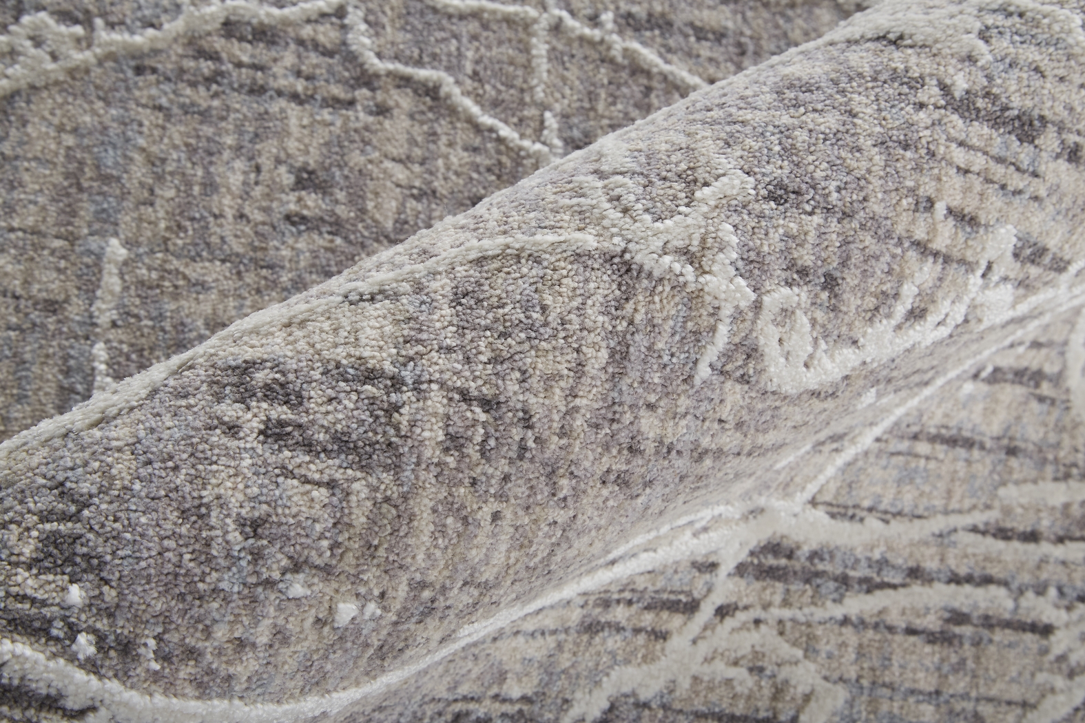 Tepise Taupe 8' x 10' Rug - Thumbnail - Image 4