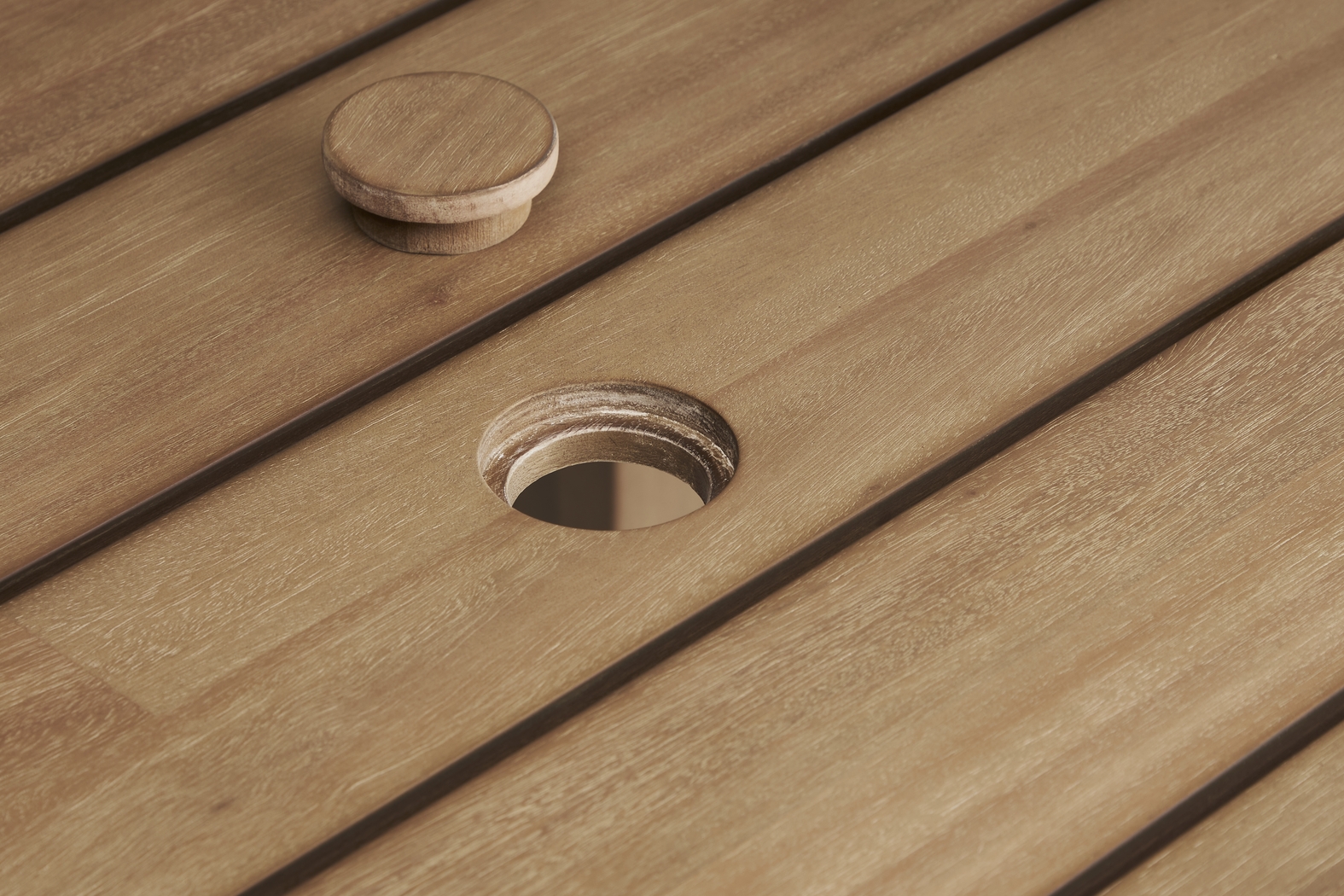 Tessere Natural 5 Pc Square Outdoor Dining Set with Blue Arm Chairs - Thumbnail - Image 6