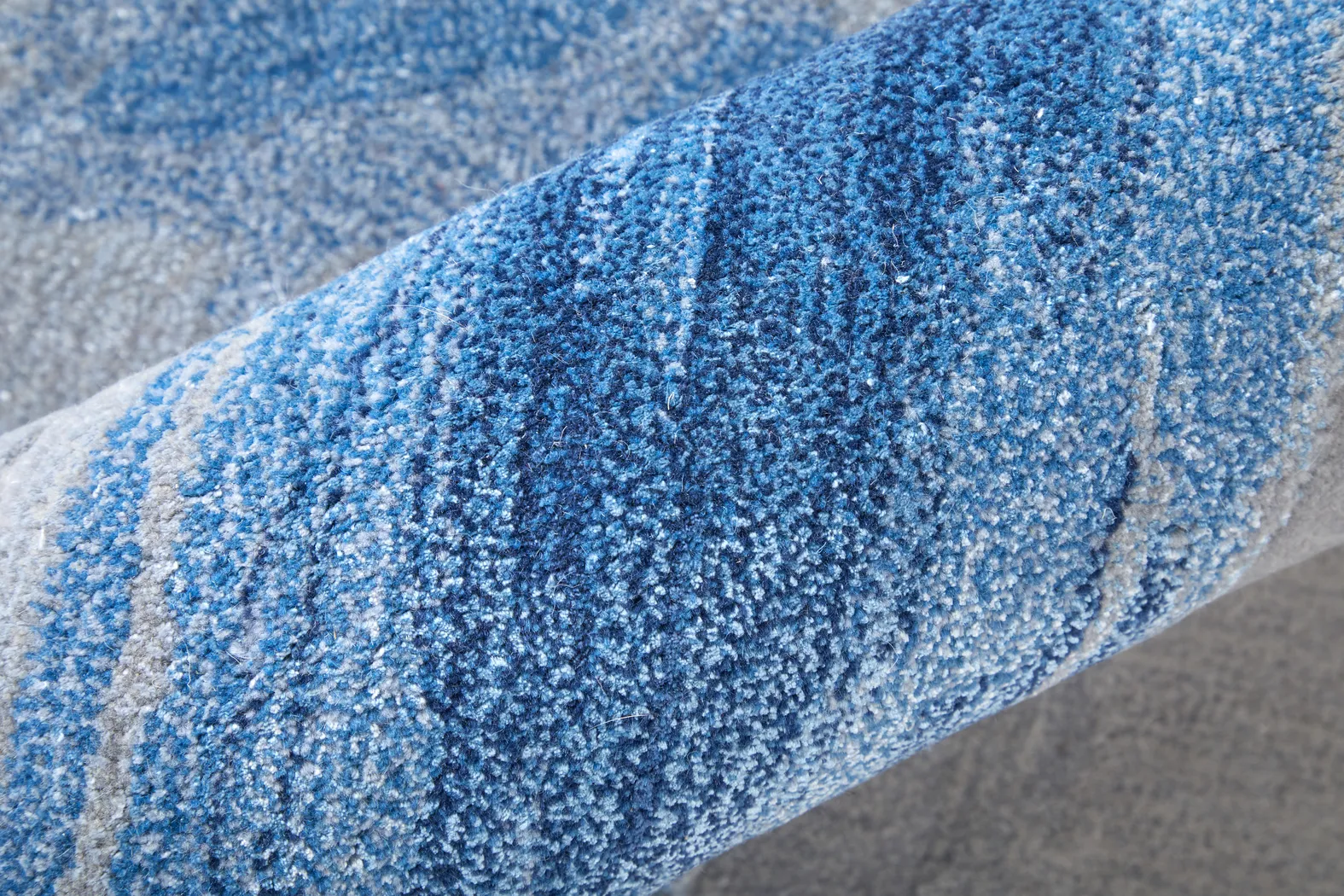 Teyaca Blue/Gray 8' x 10' Rug - Image 4