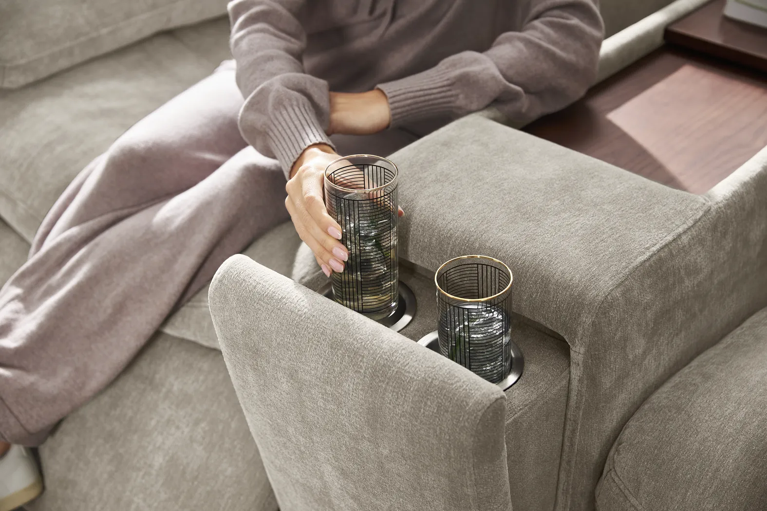  The Flow Sectional - Thumbnail - Image 10