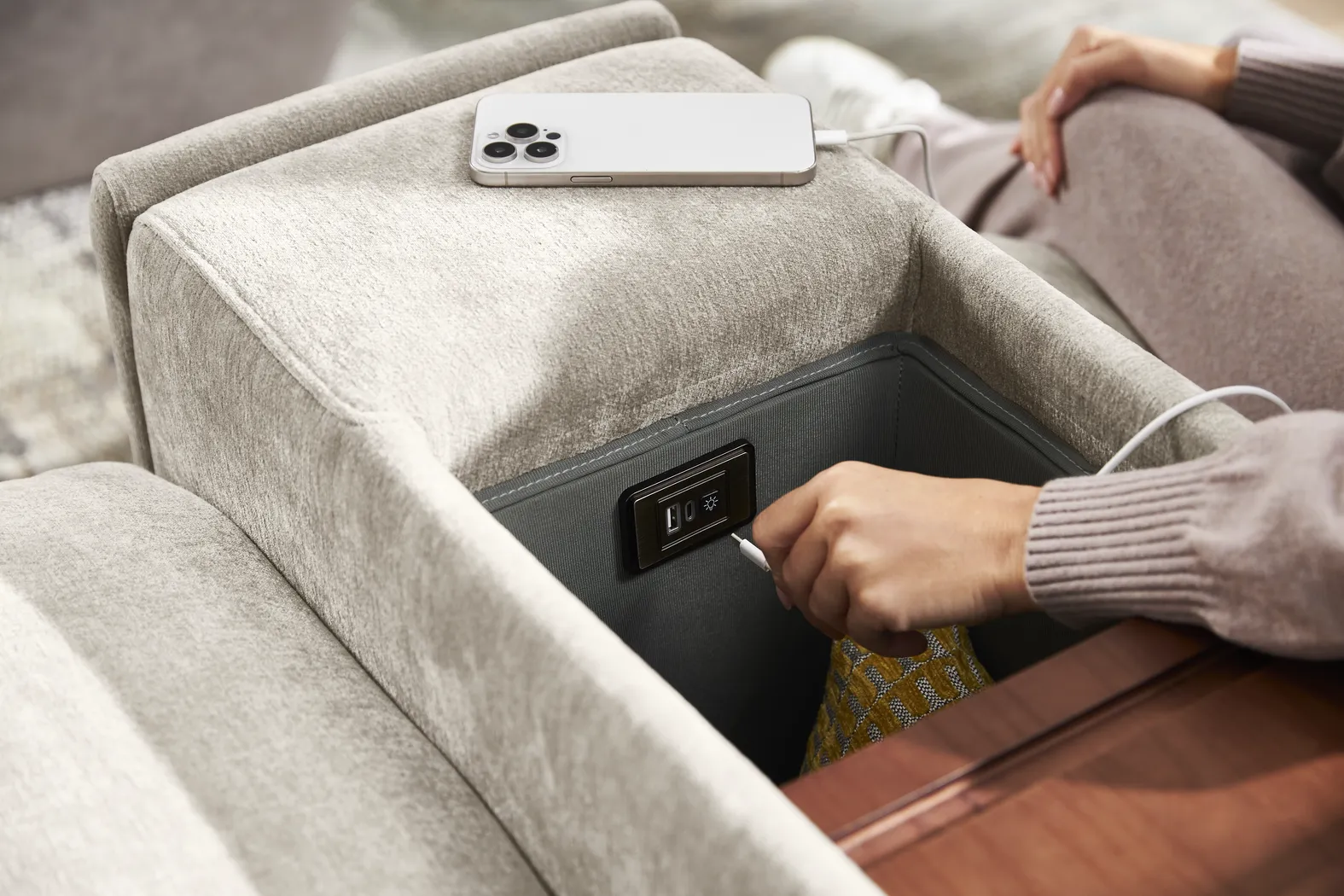  The Flow Sectional - Thumbnail - Image 9