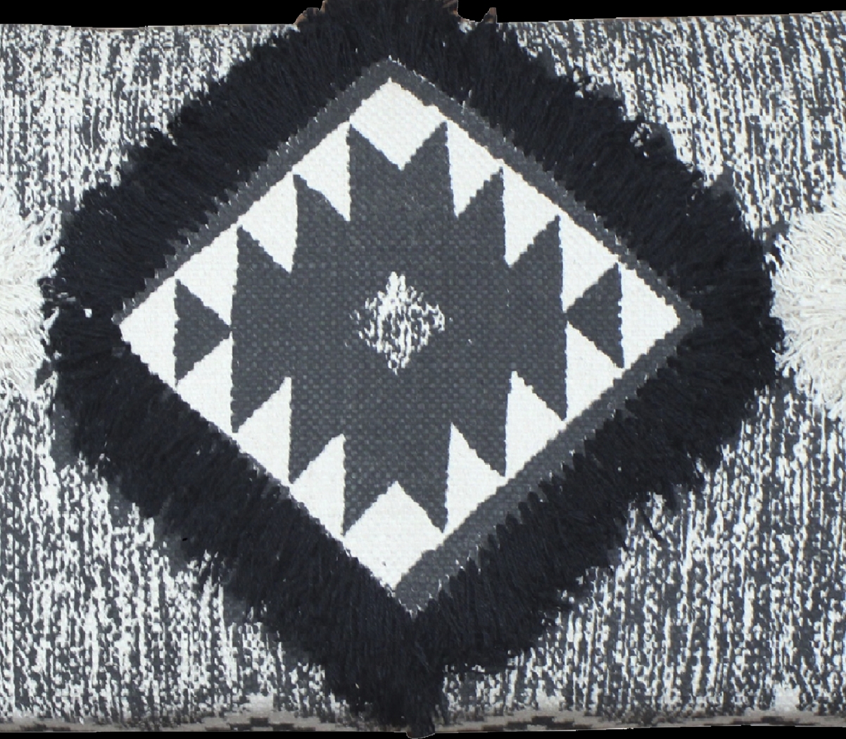 Thelyn Black Bench - Thumbnail - Image 8