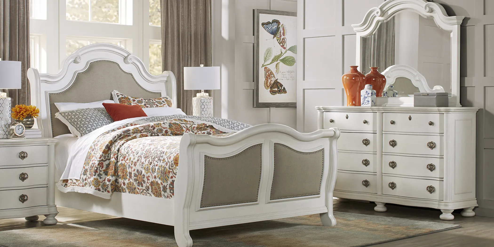 Thornbury White 5 Pc Queen Upholstered Bedroom - Thumbnail - Image 1