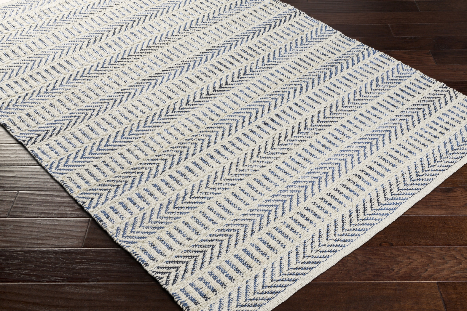 Thorpshire Blue 5' x 7'6 Rug - Thumbnail - Image 3