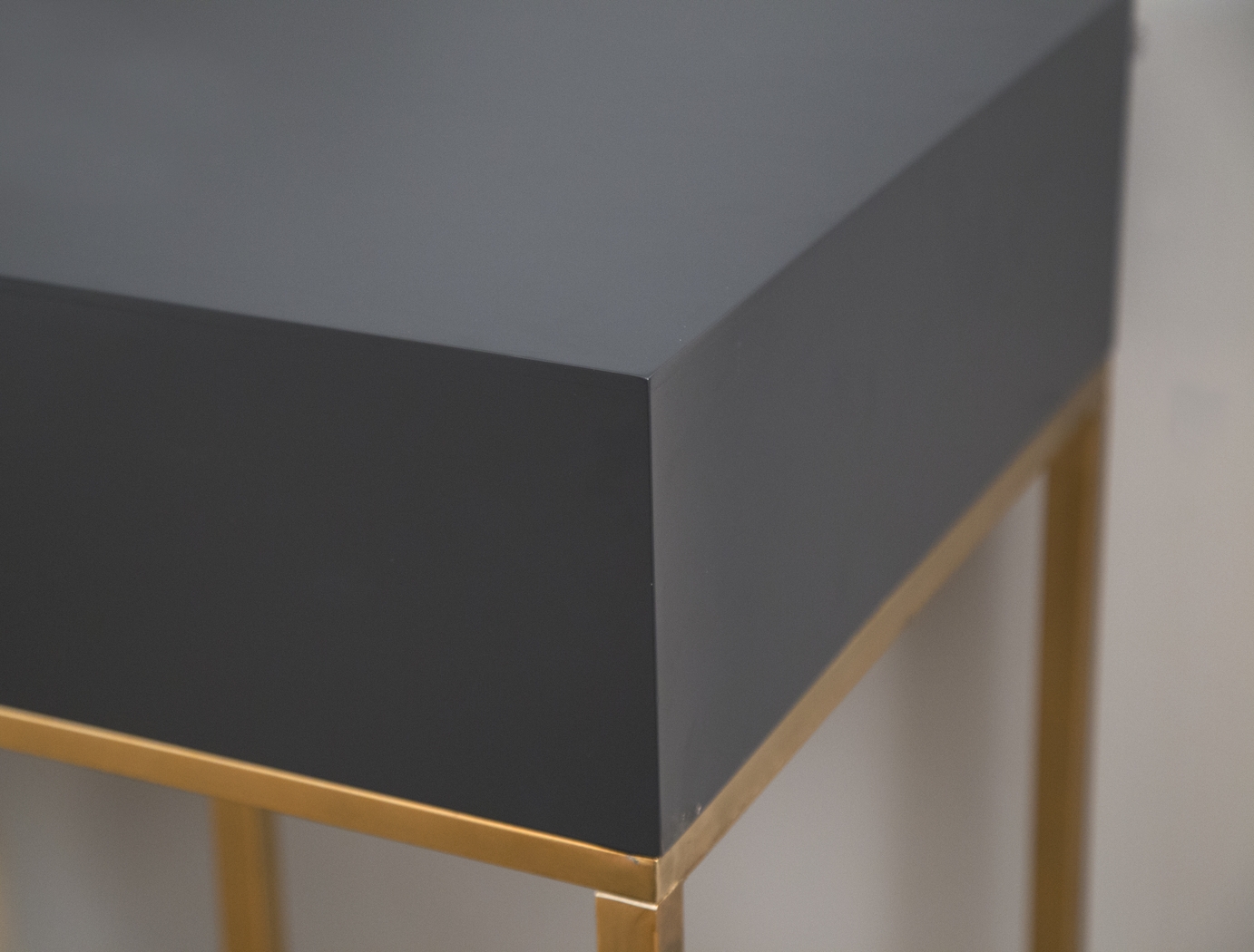 Tobruk Black Desk - Thumbnail - Image 4