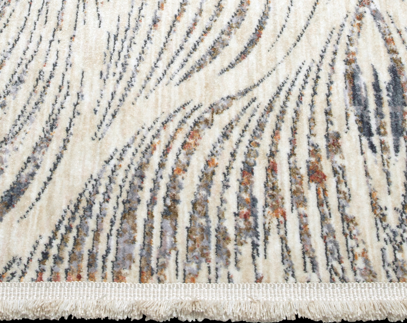 Torric Ivory 5'3 x 7'3 Rug - Thumbnail - Image 5