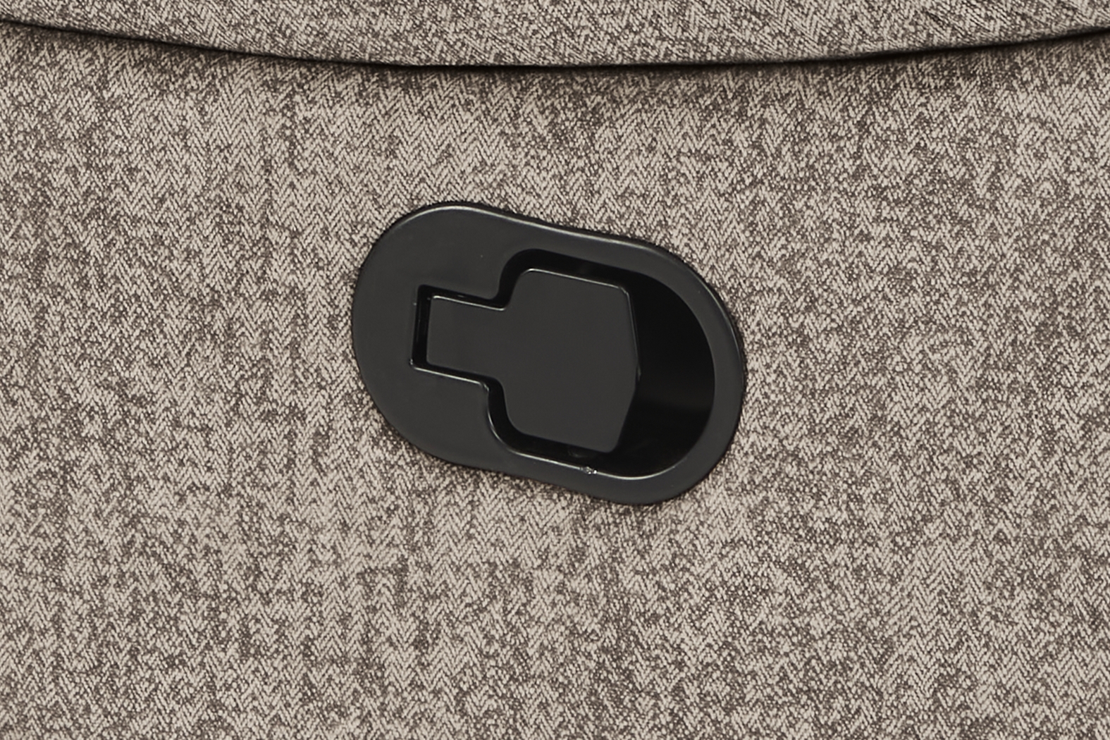 Townsend Brown Recliner - Thumbnail - Image 4