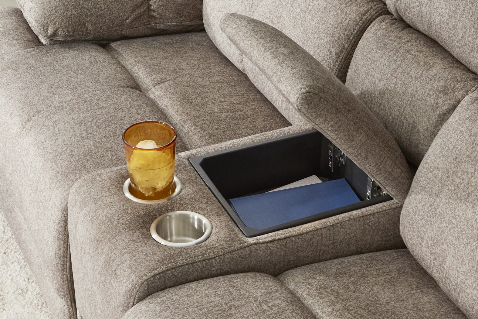 Townsend Brown 3 Pc Reclining Living Room - Thumbnail - Image 11