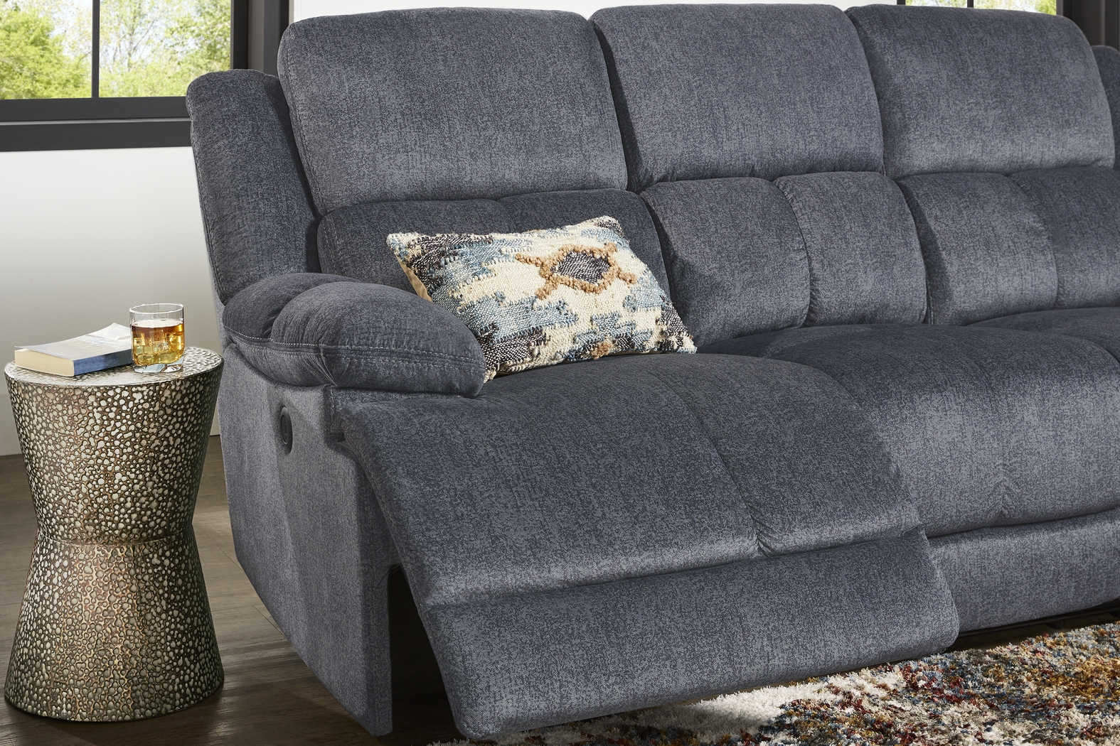 Townsend Gray 6 Pc Reclining Living Room - Thumbnail - Image 9