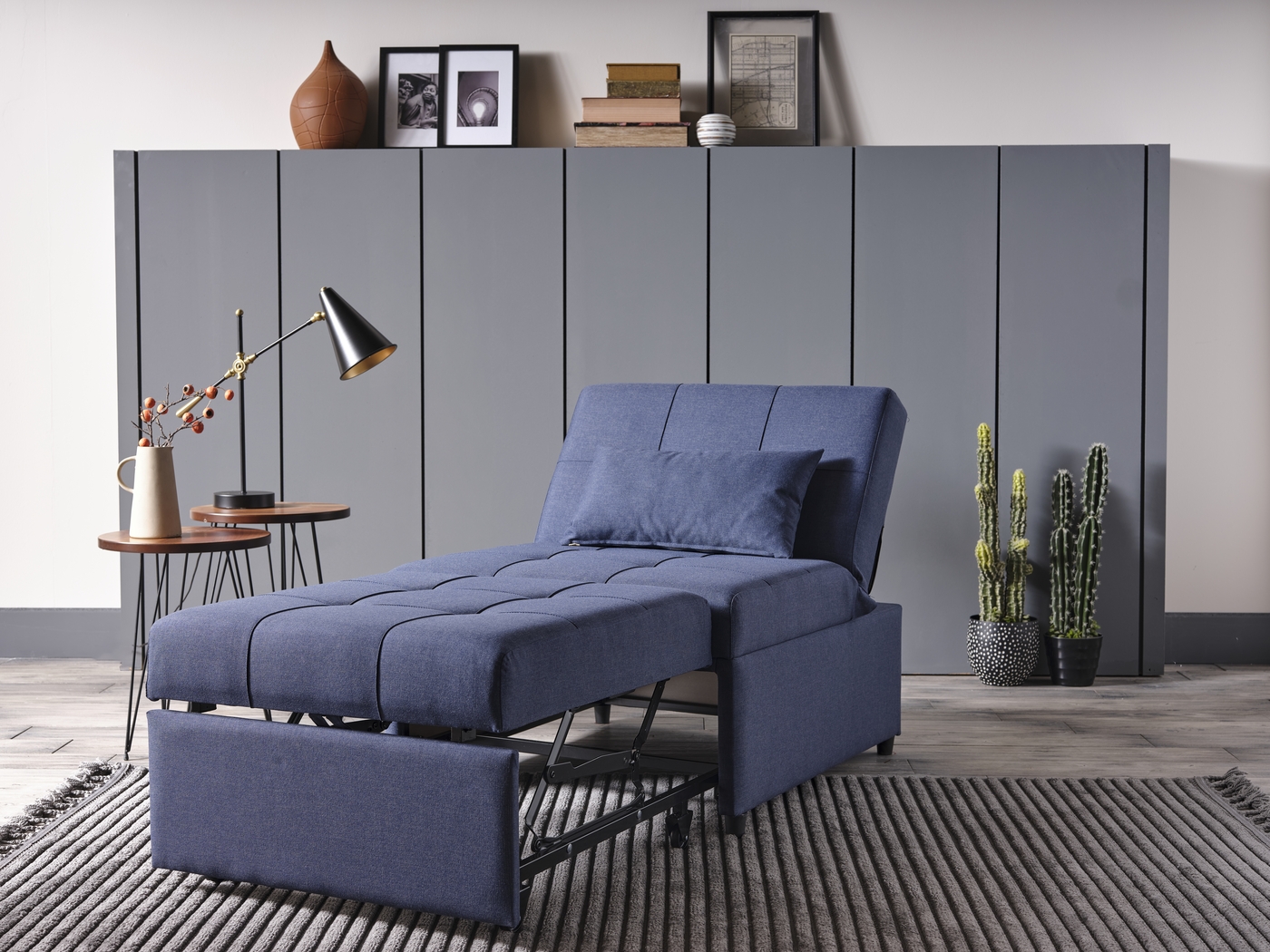 Traskwood Blue Sleeper Chair - Thumbnail - Image 15