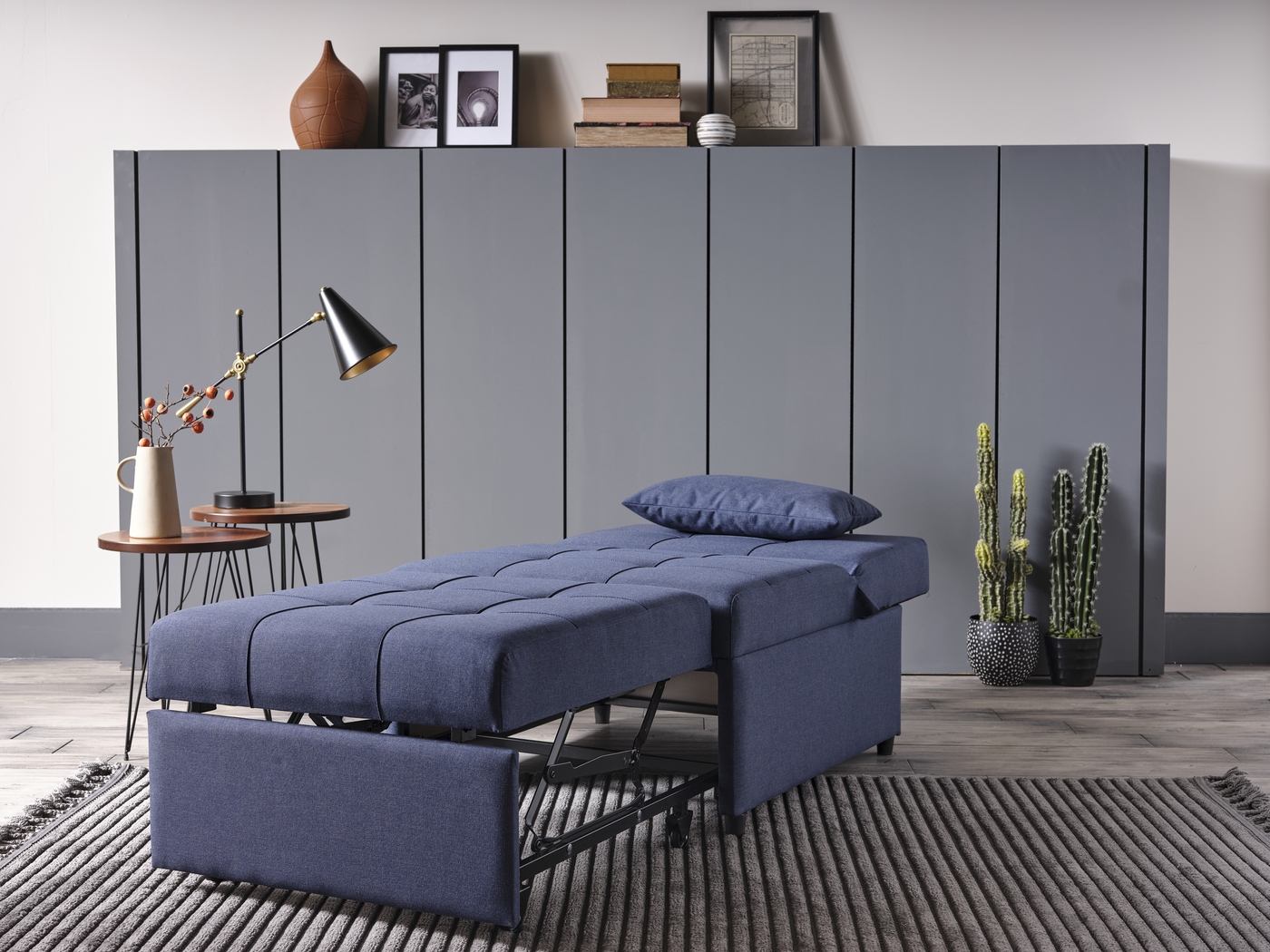 Traskwood Blue Sleeper Chair - Thumbnail - Image 16