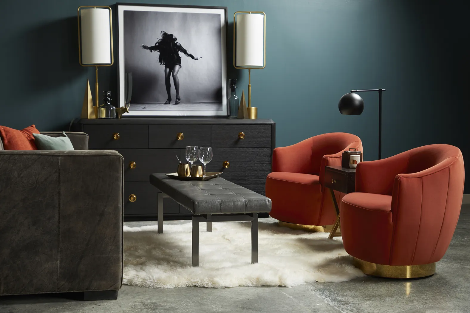 Treyford Black End Table - Thumbnail - Image 7