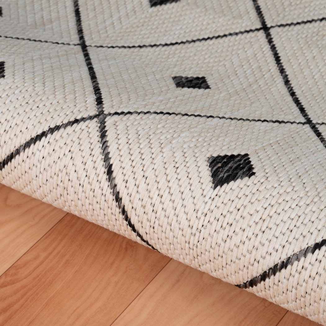 Tugeisa Black 7'6 x 9'5 Indoor/Outdoor Rug - Thumbnail - Image 6