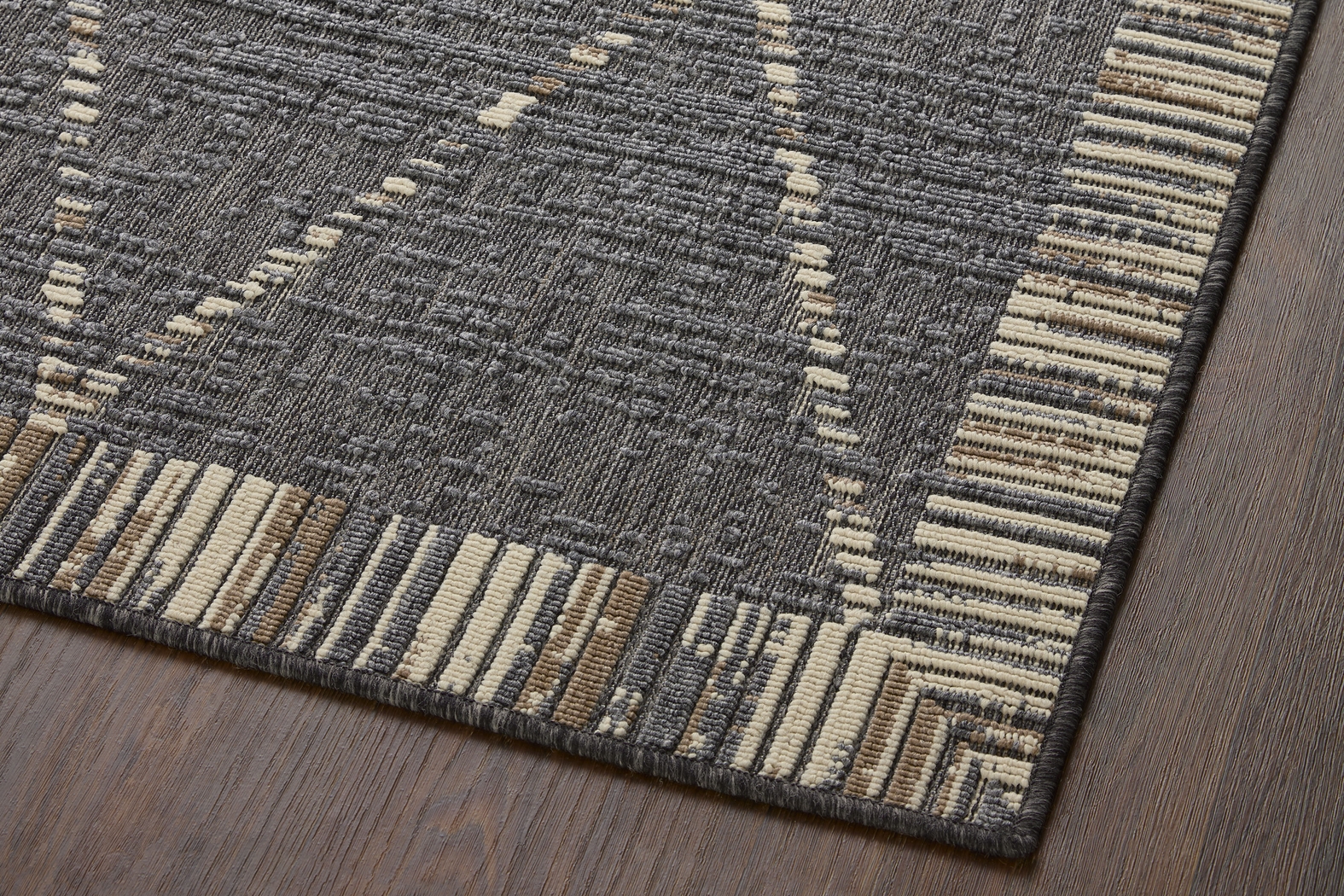 Tustin Slate 5'3 x 7' Indoor/Outdoor Rug - Thumbnail - Image 4