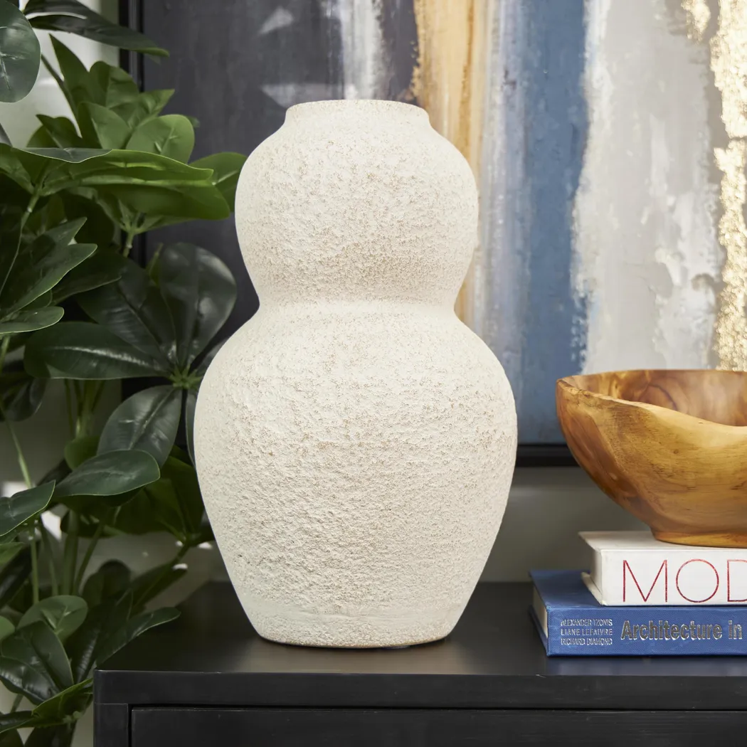Tylea Beige Vase - Thumbnail - Image 2