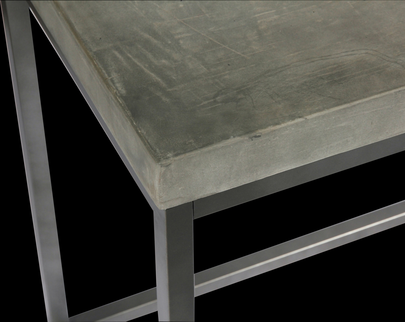 Urbandale Court Gray End Table - Thumbnail - Image 4