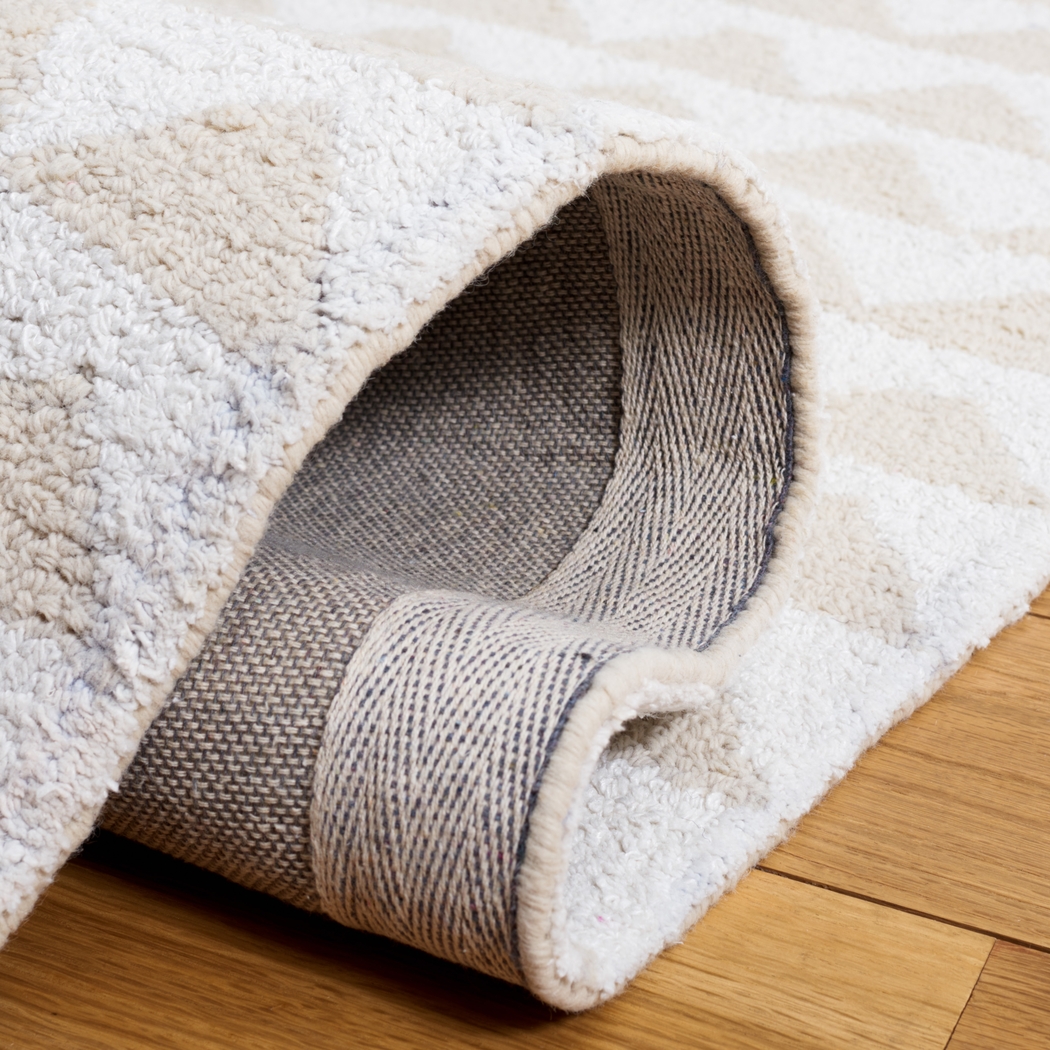 Urni Ivory/Beige 3' x 5' Rug - Thumbnail - Image 5