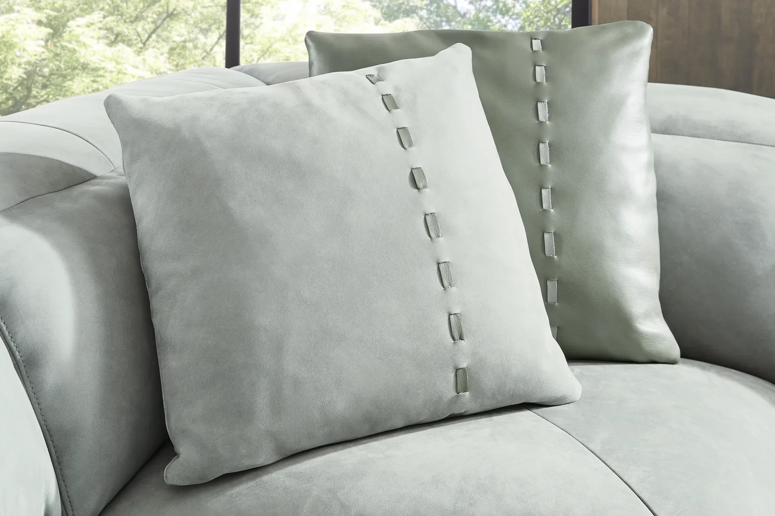 Valerio Hydra Leather 5 Pc Dual Power Reclining Sectional - Image 7