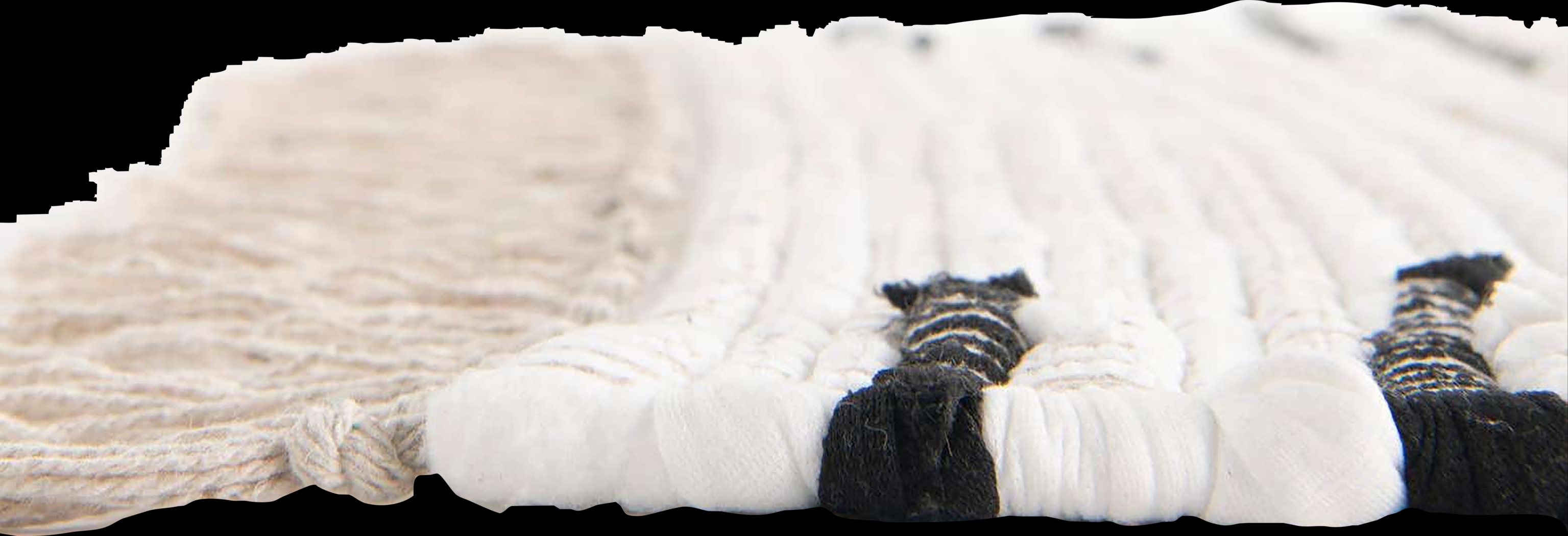 Valez White 5'1 x 8' Rug - Thumbnail - Image 4