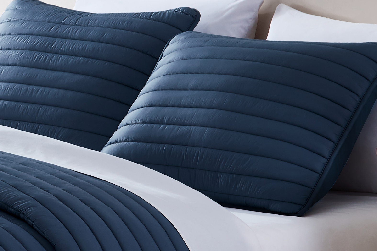Vallecito Navy 3 Pc Full/Queen Comforter Set - Thumbnail - Image 2