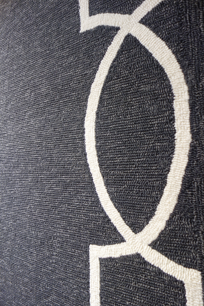 Valmack Black 5' x 7' Indoor/Outdoor Rug - Thumbnail - Image 7