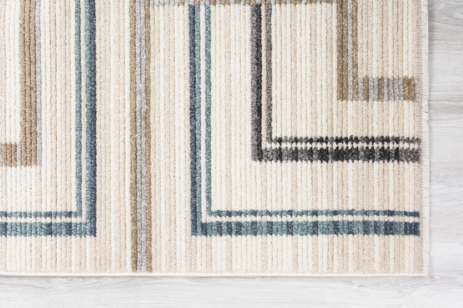 Valraine Multi 5'7 x 7'7 Rug - Thumbnail - Image 5