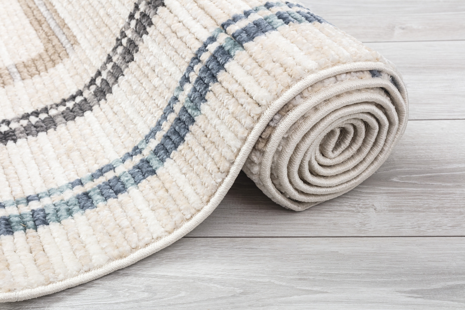 Valraine Multi 7'10 x 10'1 Rug - Thumbnail - Image 8