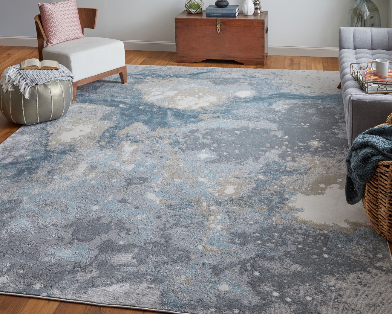 Vaves Blue 8' x 10' Rug - Thumbnail - Image 7