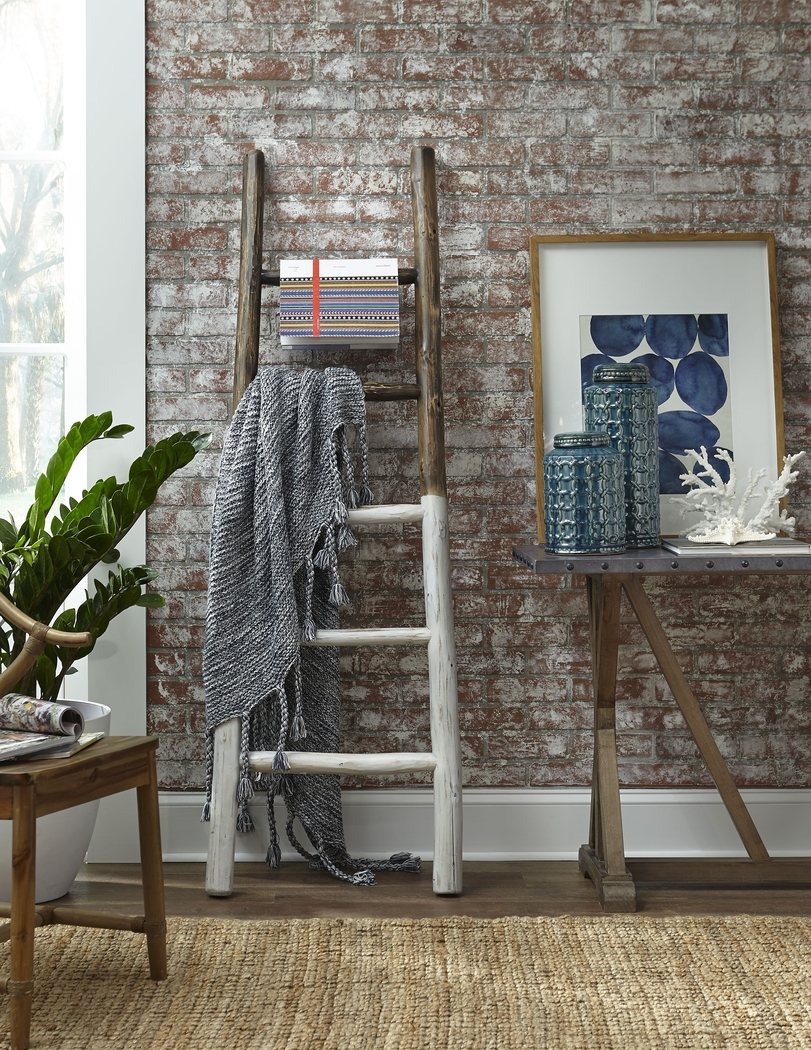 Vawter Linen Decorative Ladder - Thumbnail - Image 2