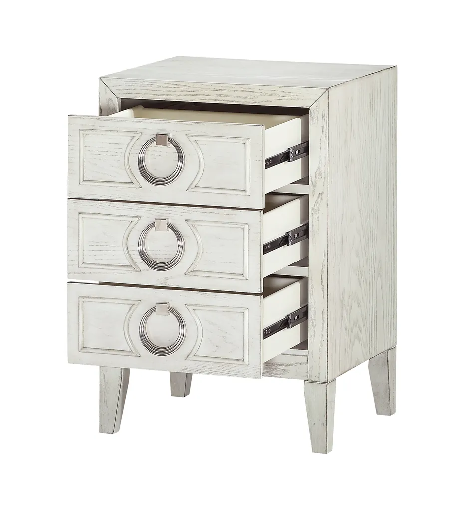 Velerra White End Table - Thumbnail - Image 3