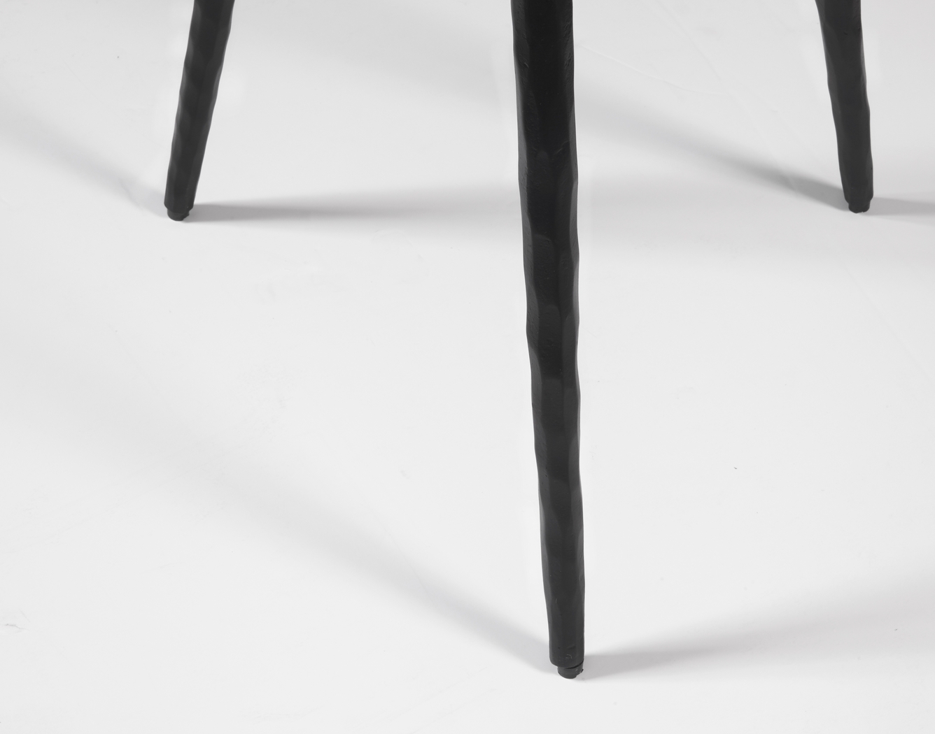 Verara Brown End Table - Thumbnail - Image 5