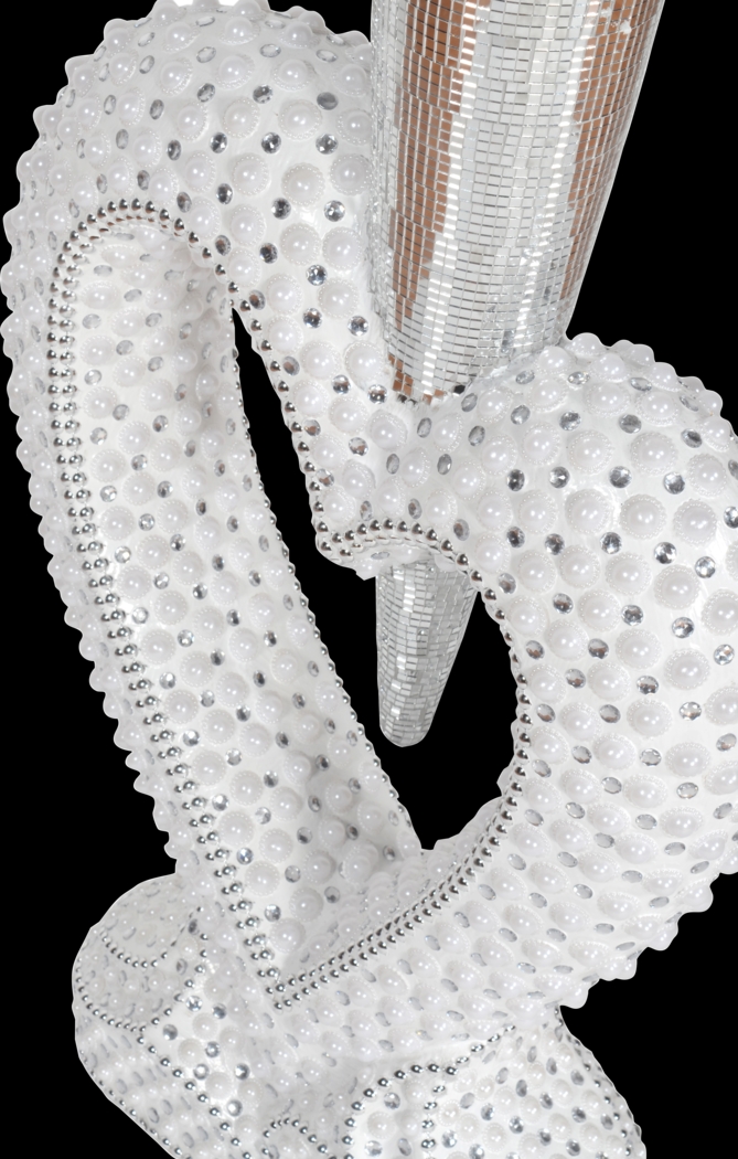 Vernessa White Vase - Thumbnail - Image 3