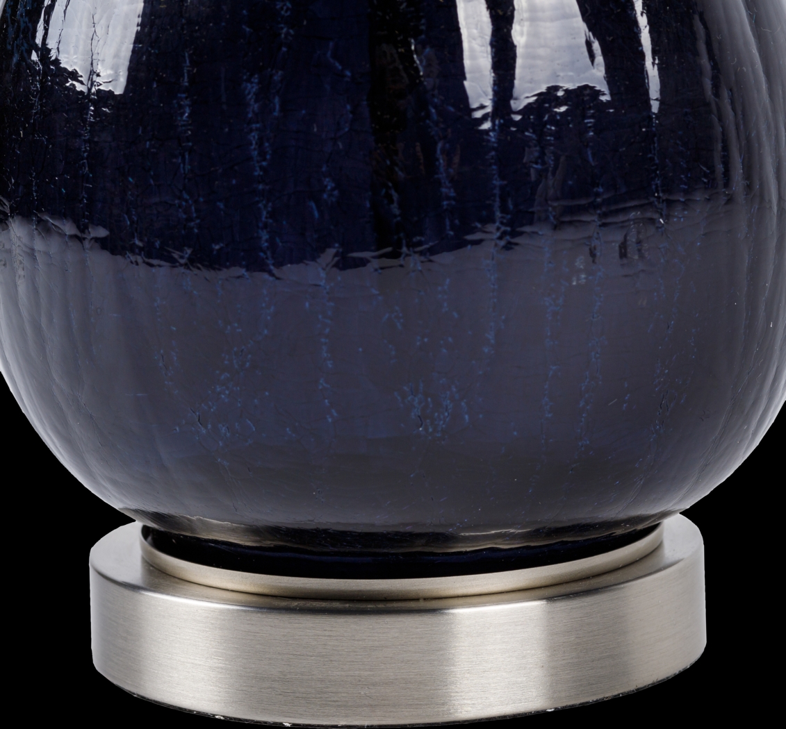 Vernoy Shores Green Lamp - Thumbnail - Image 4