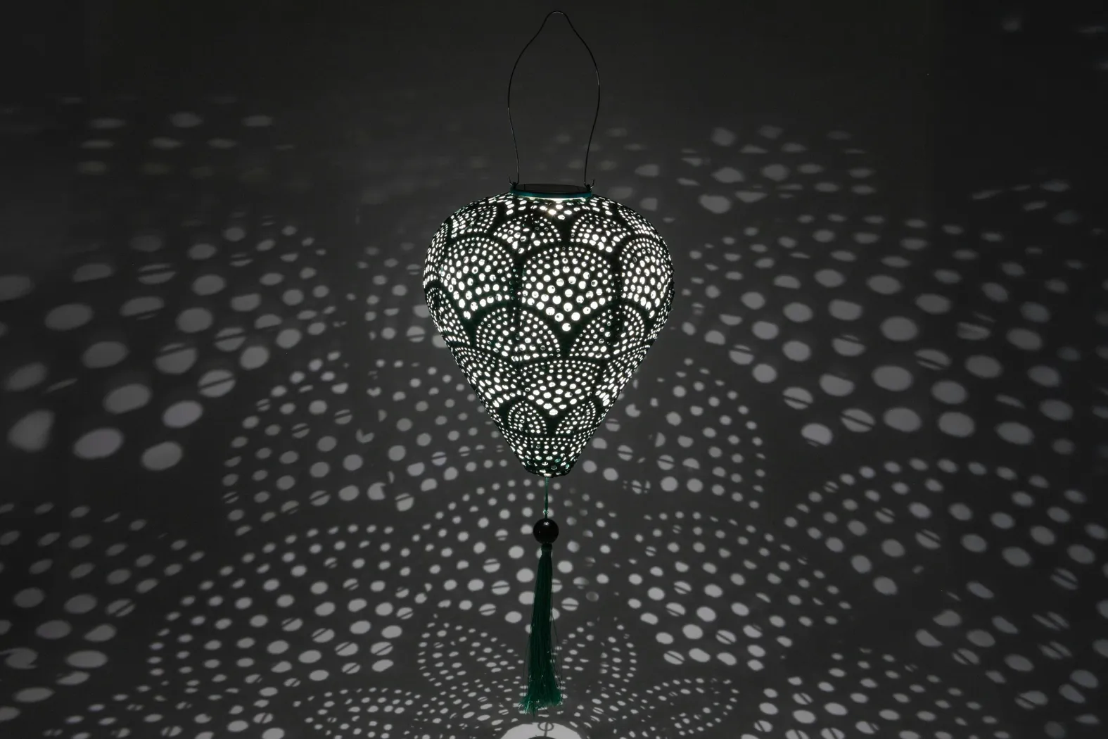 Vesper Green Outdoor Solar Lantern - Thumbnail - Image 5