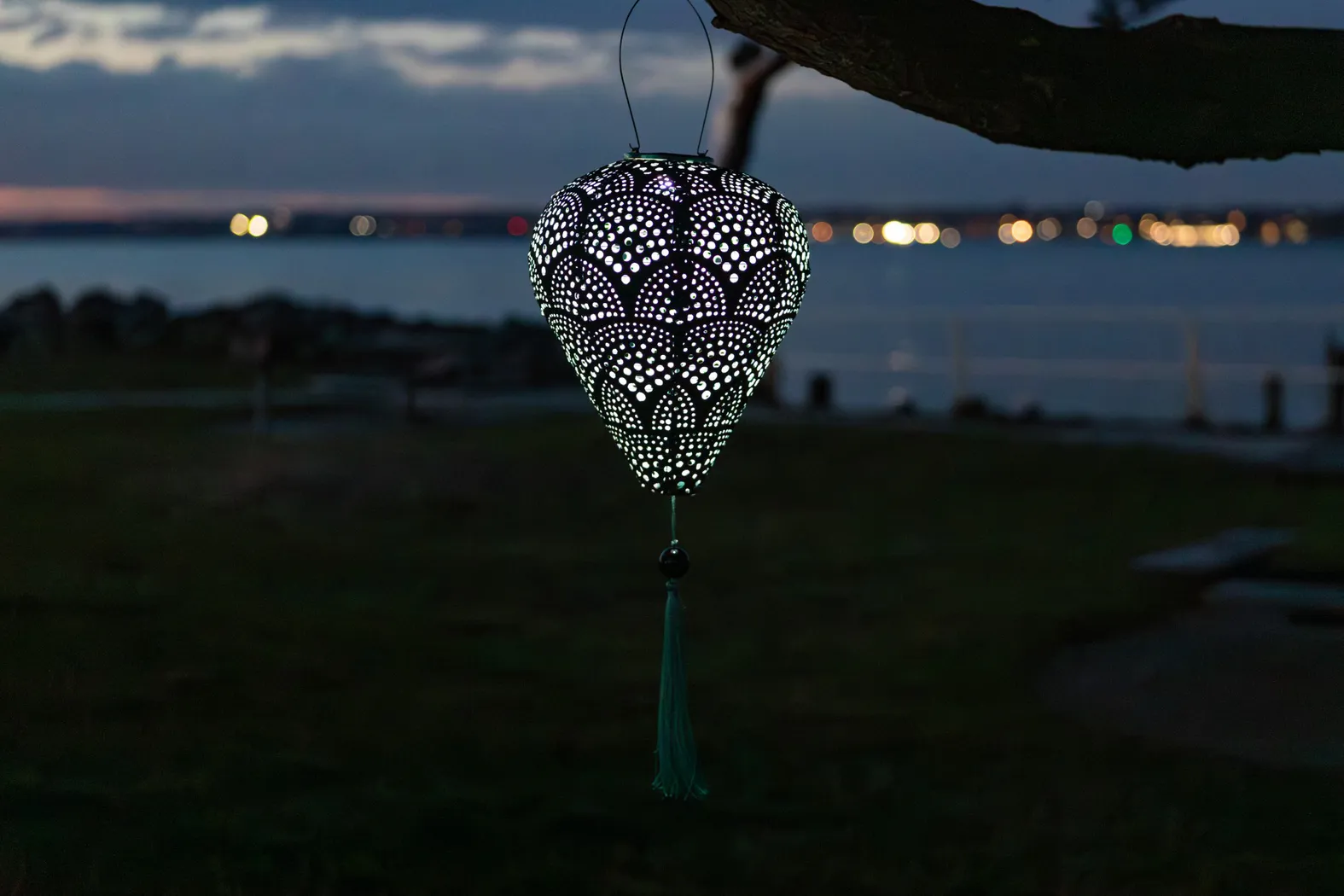 Vesper Green Outdoor Solar Lantern - Thumbnail - Image 6