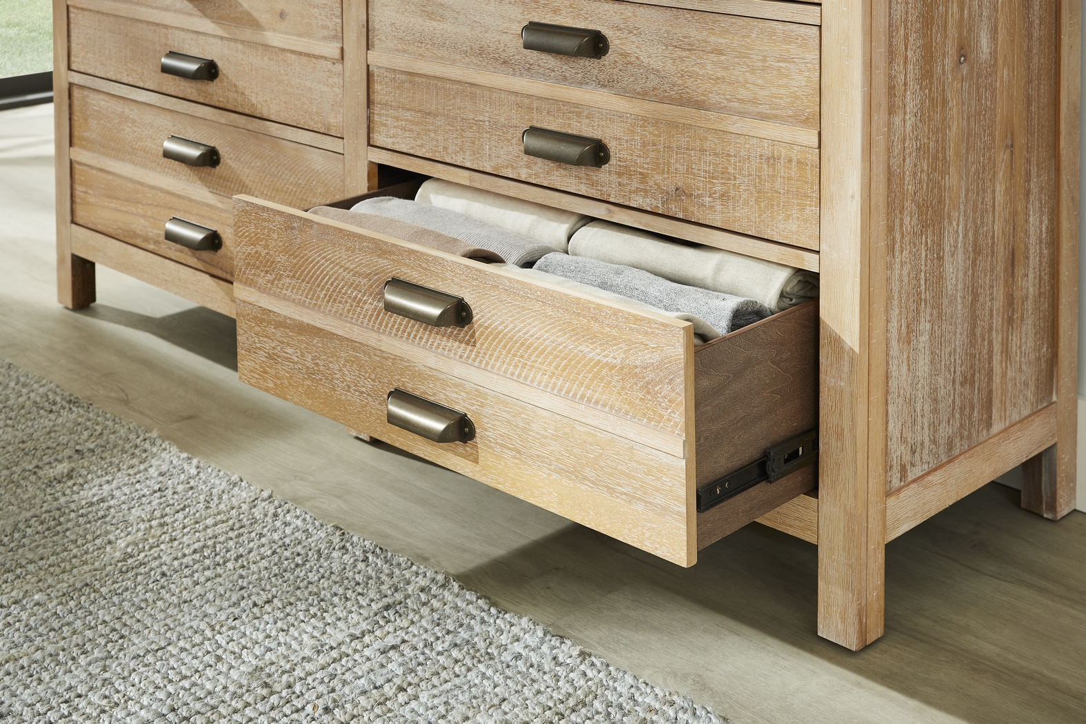 Vetralla Sand Dresser - Thumbnail - Image 4